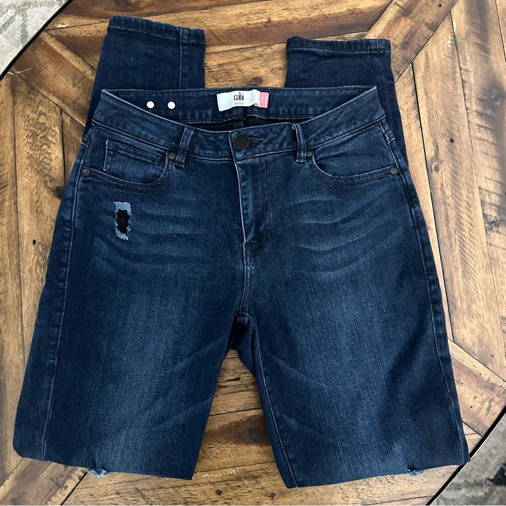 CAbi Style #3194 Dark Dusk Curvy Skinny Distressed Jeans- Size 6 - Picture 6 of 10